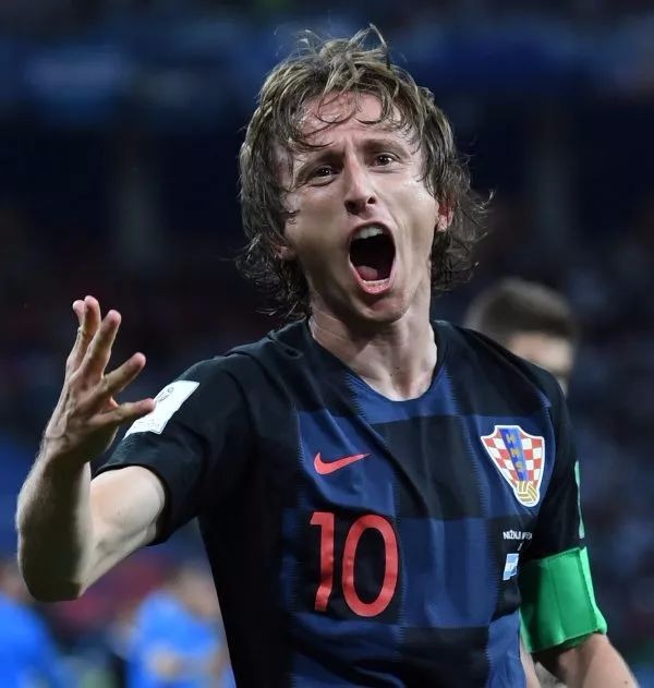 涨球了！特雷-墨菲自25年以来场均24.1分4.7助3.3三分