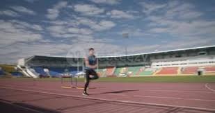 德甲前瞻｜法兰克福1-3多特蒙德：大黄蜂只争老二