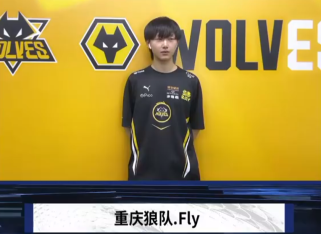 续约常呈 续约常呈